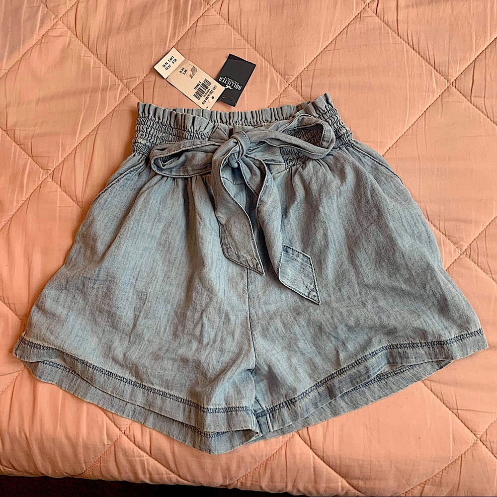 Loose fitted shorts